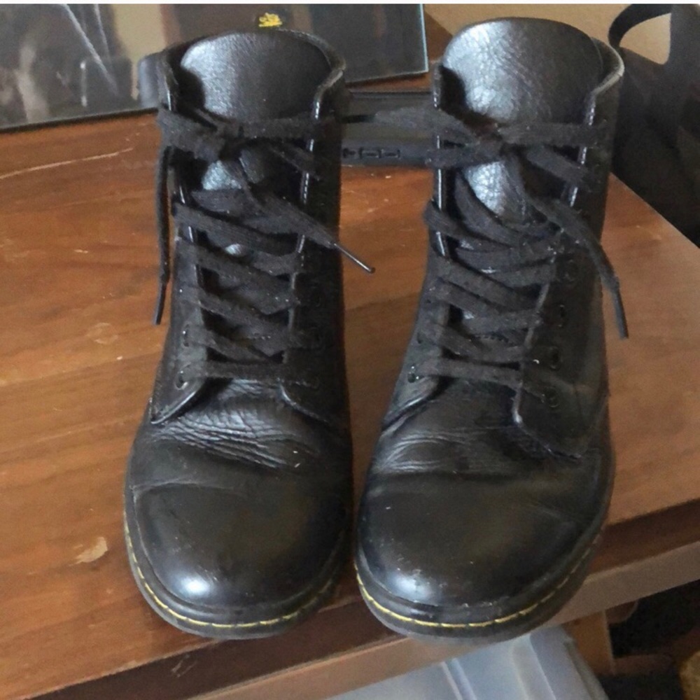 Genuine leather black slim doc martens